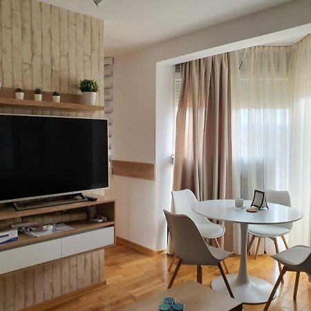 Appartement Andjelka A26 à Veliko Gradište Extérieur photo